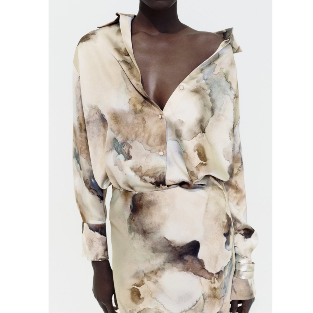 ❌️SOLD❌️SATIN EFFECT TIE-DYE SHIRT SIZE S - Picture 9 of 9